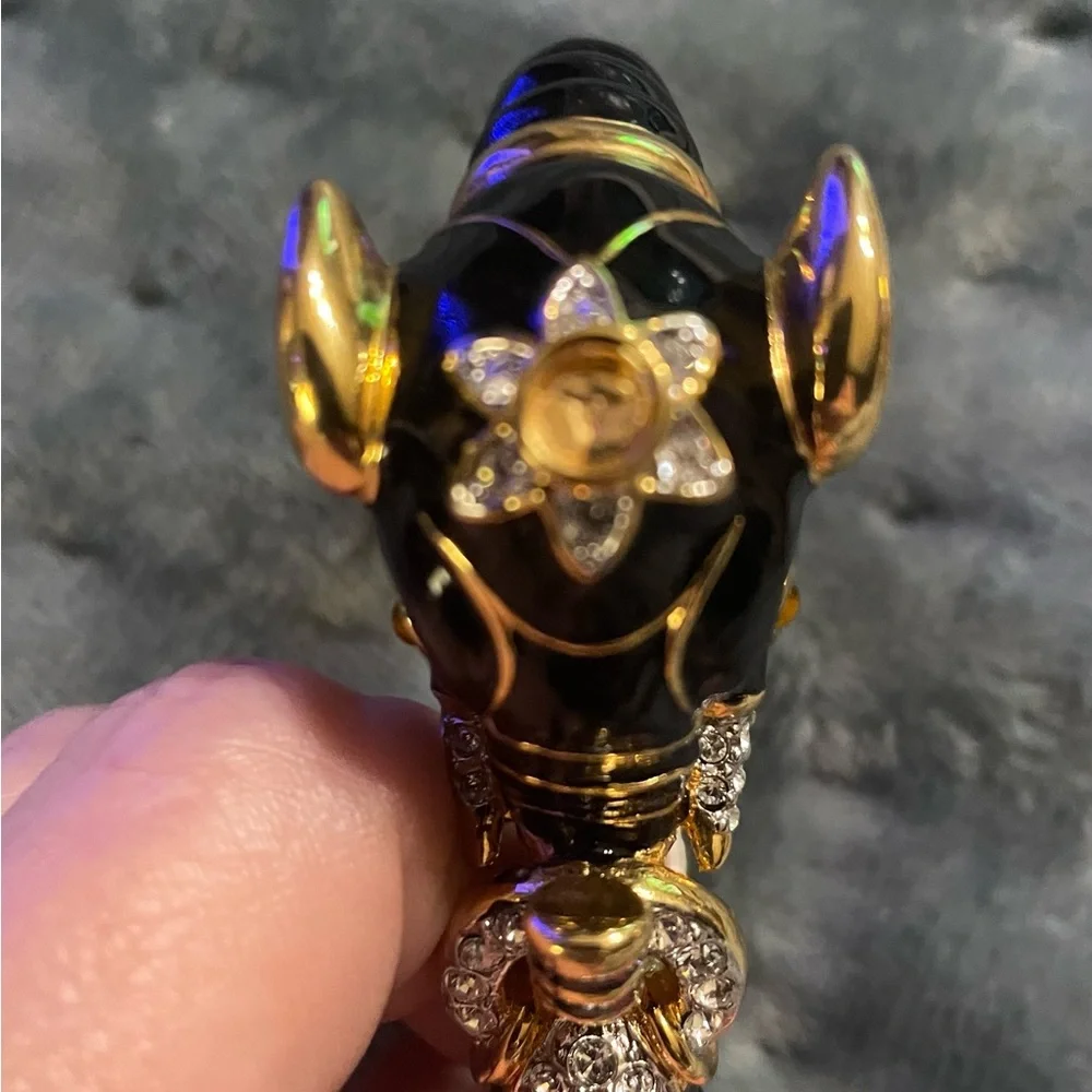 Vintage KJL Elephant Bangle Bracelet - Picture 8 of 8
